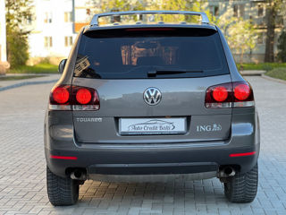 Volkswagen Touareg foto 9