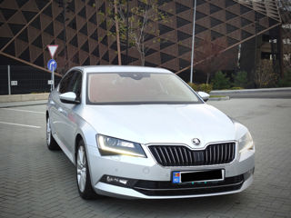 Skoda Superb foto 4