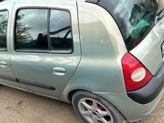 Renault Clio foto 5