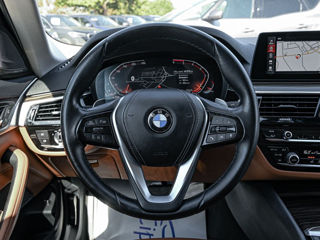 BMW 5 Series foto 10