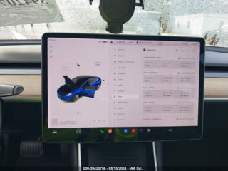 Tesla Model 3 foto 17