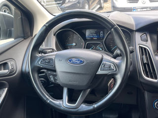 Ford Focus foto 8