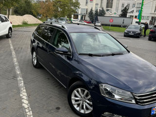 Volkswagen Passat foto 2