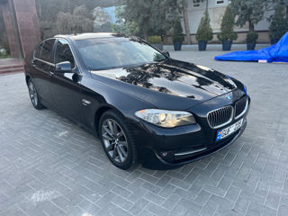 BMW 5 Series foto 3