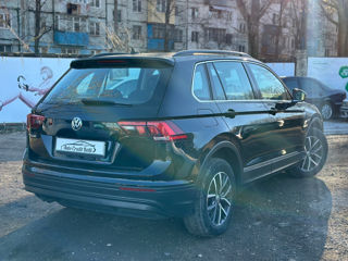 Volkswagen Tiguan foto 2