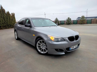 BMW 5 Series фото 1