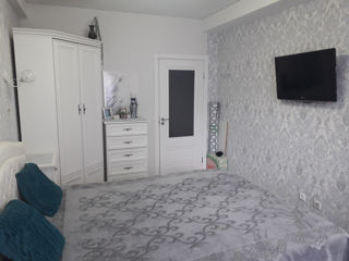 Apartament cu 2 camere, 65 m², Botanica, Chișinău foto 3