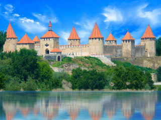 Ghid profesionist, poliglot(30 de limbi straine), Moldova, zilnic foto 1