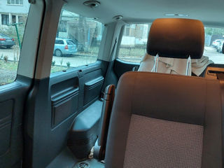 Volkswagen Caravelle foto 8