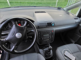 Volkswagen Sharan foto 6