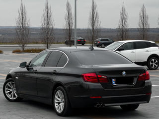 BMW 5 Series foto 5