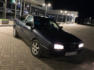 Audi 80