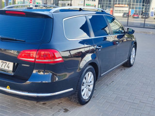 Volkswagen Passat foto 3