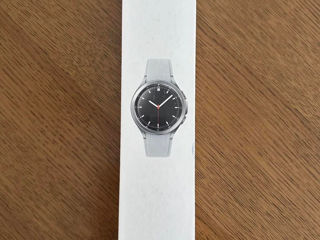 Ceas inteligent Samsung Galaxy Watch 4 Classic Silver