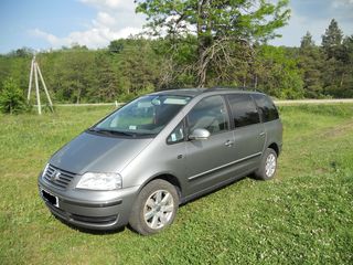 Volkswagen Sharan foto 1