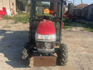 Tractor Yanmar foto 3