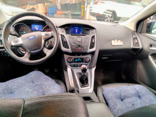 Ford Focus foto 8