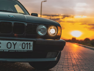 BMW 5 Series foto 1