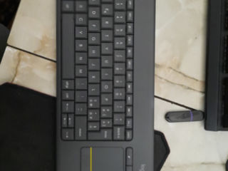 Logitech K400+