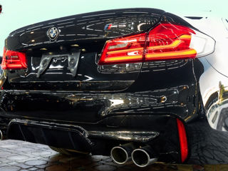 BMW 5 Series foto 8