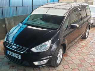 Ford Galaxy foto 1