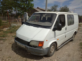 Ford Transit foto 1