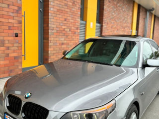 BMW 5 Series foto 2