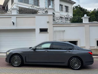 BMW 7 Series foto 2