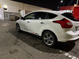 Ford Focus foto 2