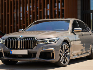 BMW 7 Series foto 3