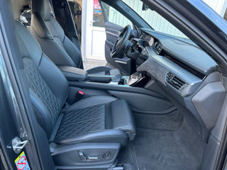 Audi E-tron Sportback foto 12