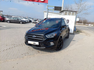 Ford Kuga foto 1