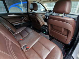 BMW 5 Series foto 15