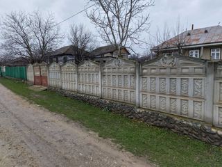 Casa in sat , raionul  Ungheni linga Romania