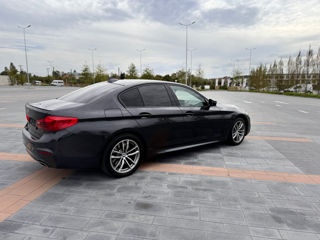 BMW 5 Series foto 3