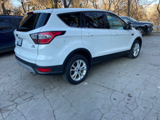 Ford Escape foto 2