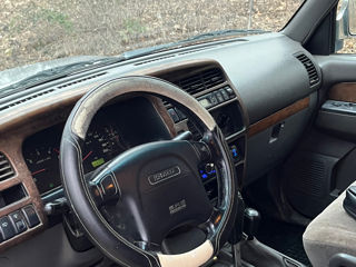Isuzu Trooper foto 4