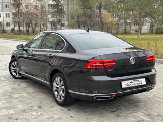 Volkswagen Passat foto 6