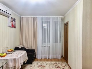 Urgent ! Vindem apartament in bloc de cotilet etajul 3 din5 cu reparatie, tehnica si mobila, parc foto 4