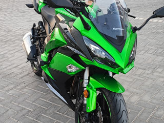 Kawasaki Z1000sx foto 4