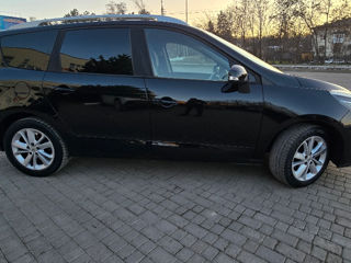 Renault Grand Scenic foto 4