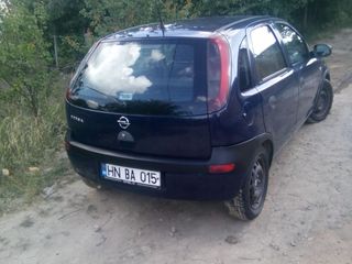 Opel Corsa foto 2