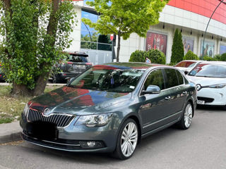 Skoda Superb foto 3