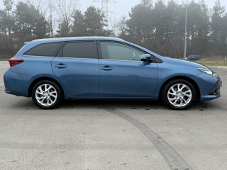 Toyota Auris foto 6