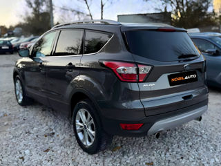 Ford Kuga foto 6