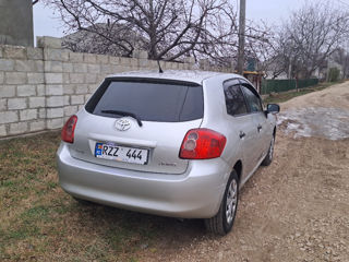 Toyota Auris foto 4