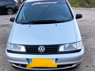 Volkswagen Sharan foto 1