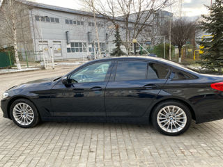 BMW 5 Series foto 3