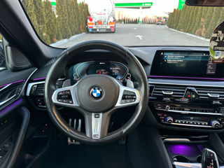 BMW 5 Series foto 7