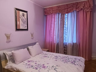 Apartament cu 2 camere, 52 m², Centru, Chișinău foto 2